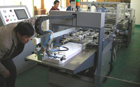Automatic case making machine